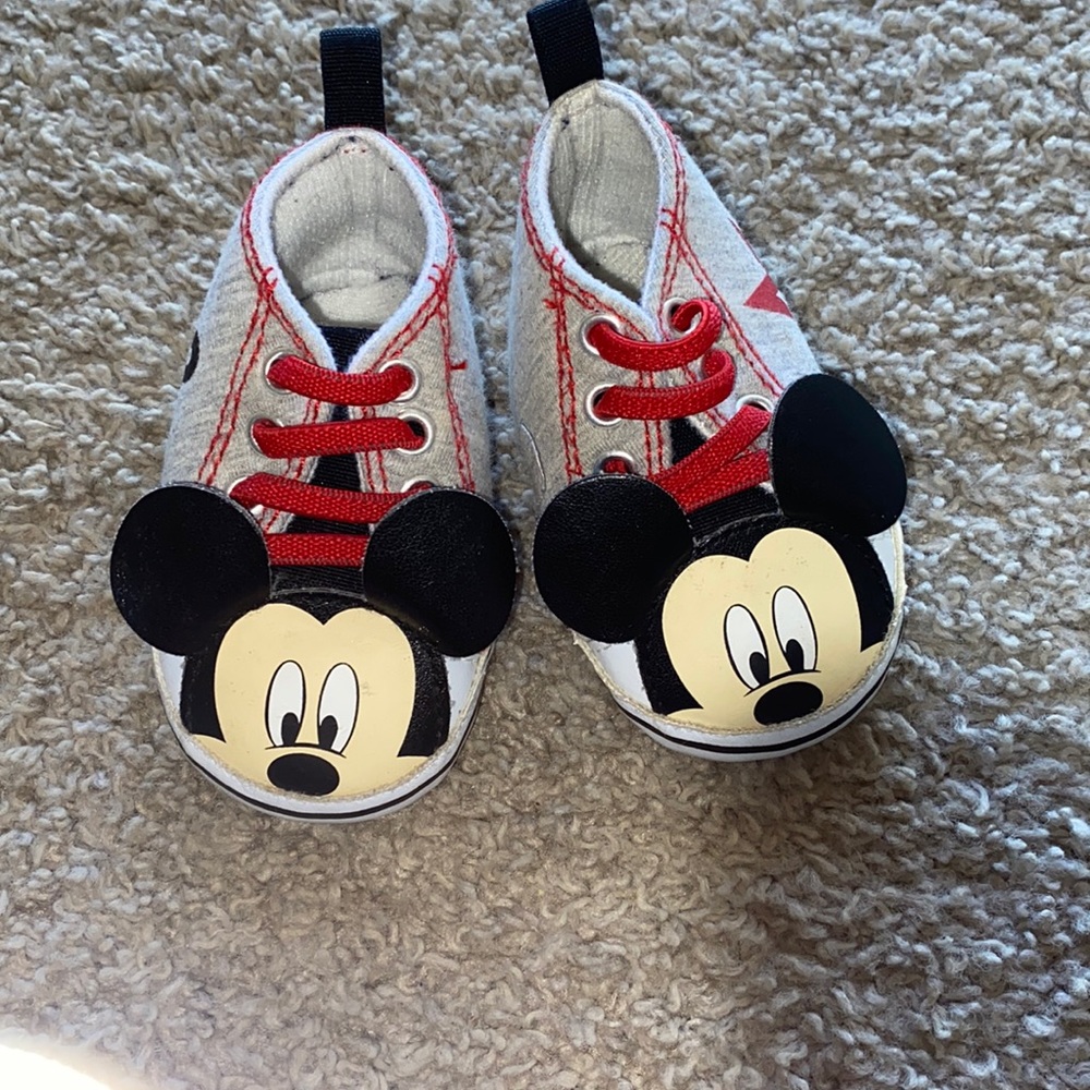 Infant Mickey shoes size 3-6months